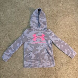 Under Armour Girls Gray Camo Hoodie with Pink Logo